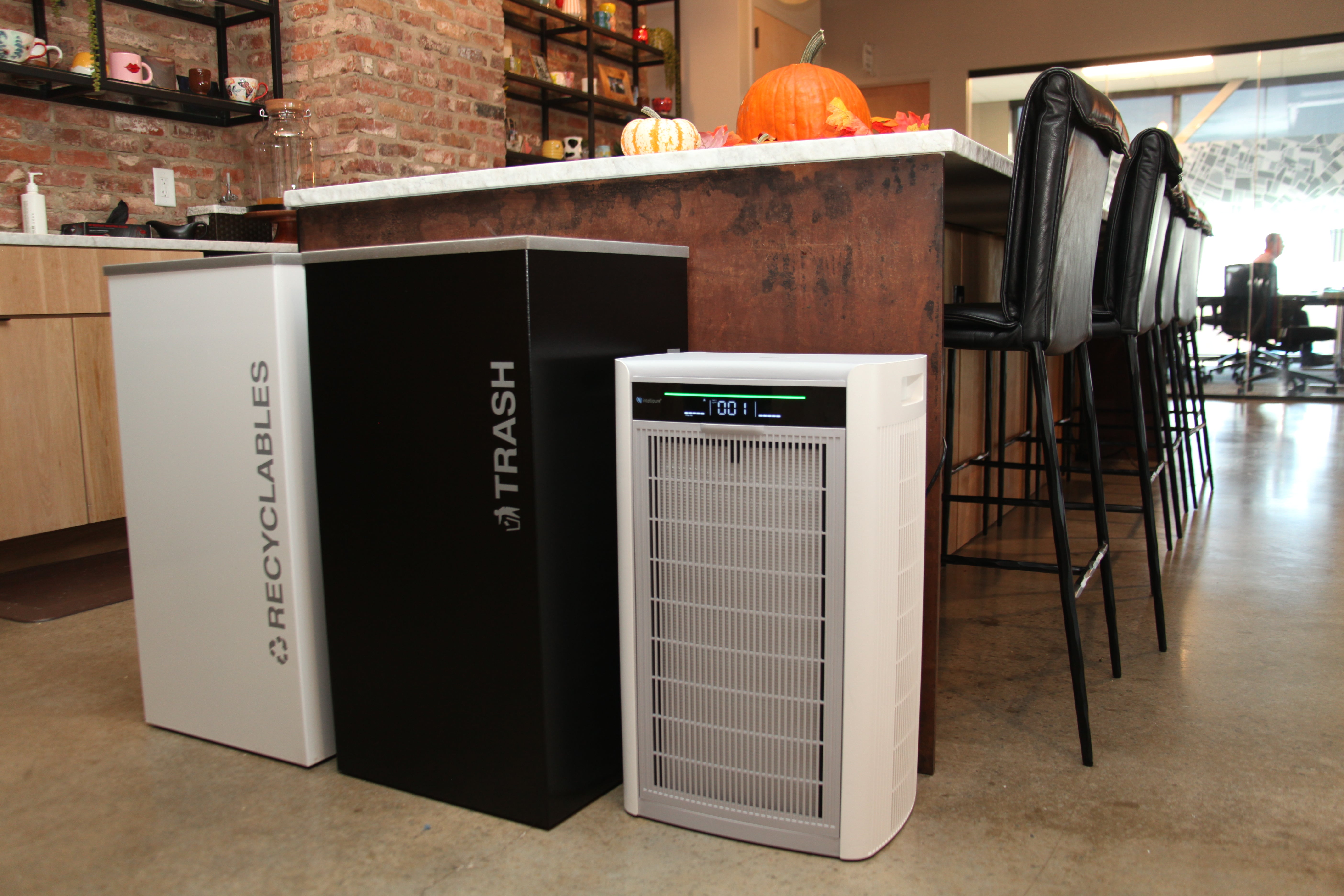 Air Purifier Placement: Floor vs. Table